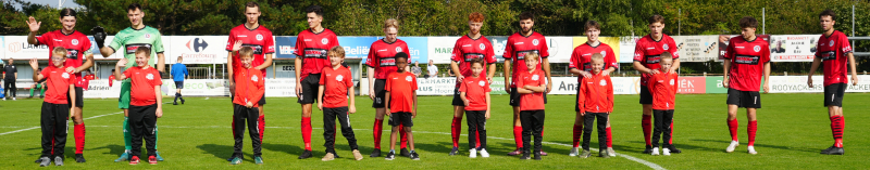U9 liepen mee op bij eerste elftal