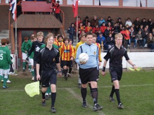 Klaar voor de finale tussen Sporting  Martinus en Bree  SK (Jun. B)